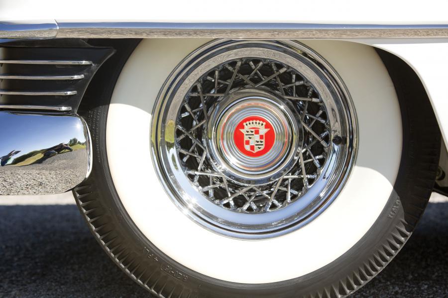  Cadillac Eldorado Convertible 1954 года  (фото 16 из 49)